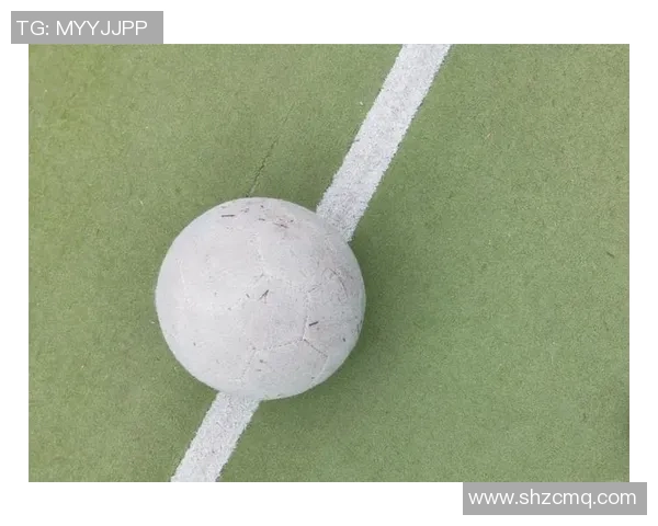 足球虽然是一项充满激情的运动但它背后也隐藏着许多不为人知的故事与挑战